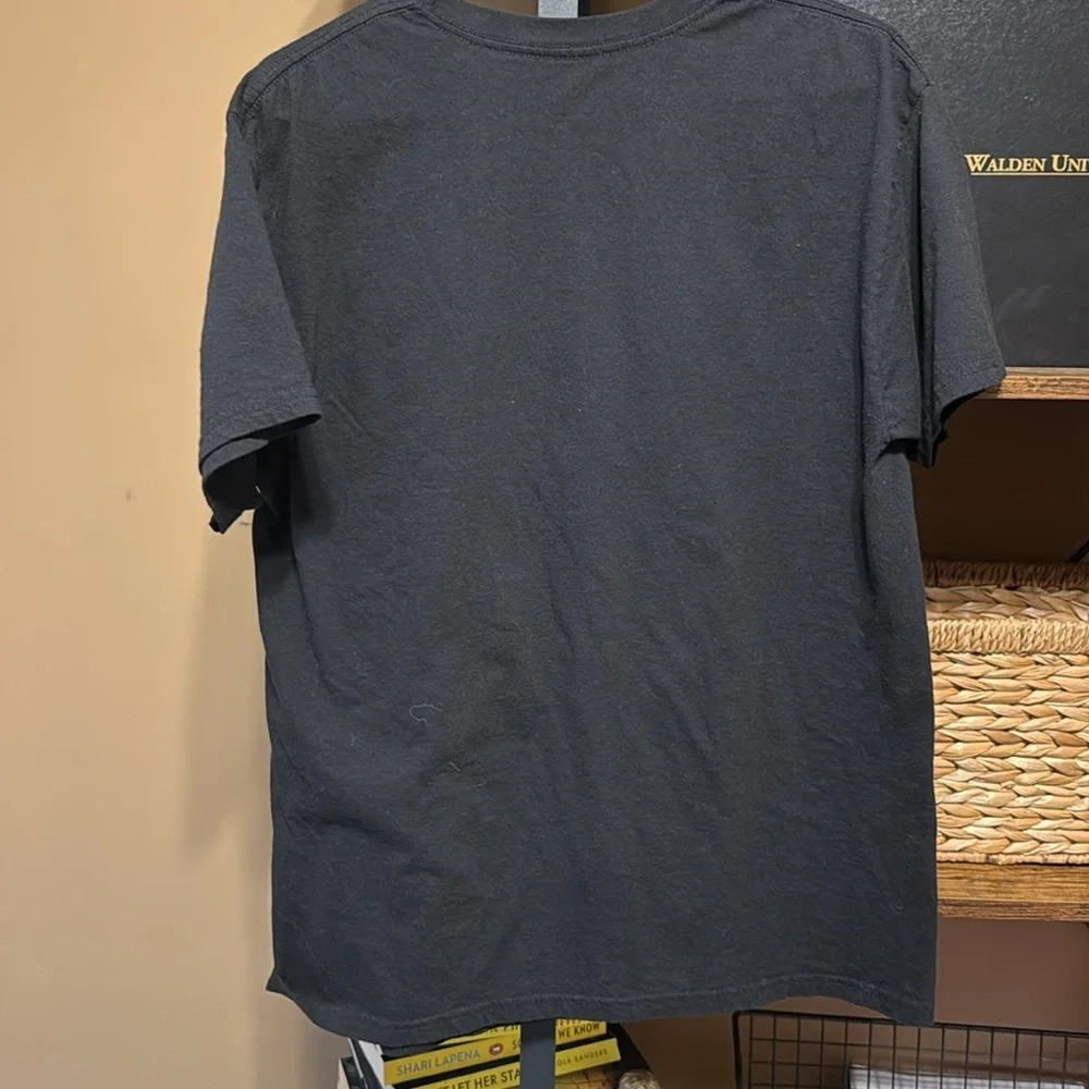 Queen Black Graphic T-Shirt - Picture 4 of 4